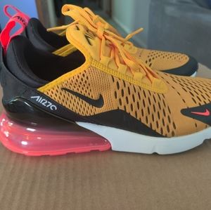 Nike Men's Yellow and Neon Pink University Gold Air Max 270 Size 8 Used